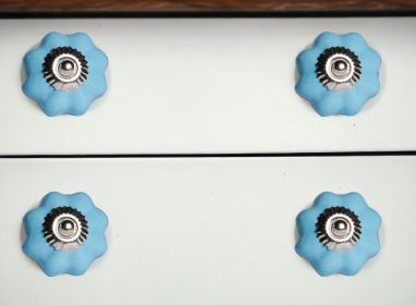 1.5" X 1.5" X 1.5" Light Blue And Silver  Knobs 12 Pack