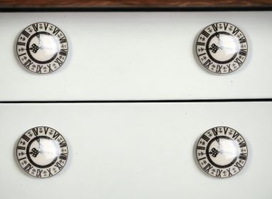 1.5" X 1.5" X 1.5" Cream Black And Gray  Knobs 12 Pack