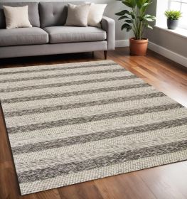 5' X 7' Grey White Hand Woven Knobby Stripes Indoor Area Rug