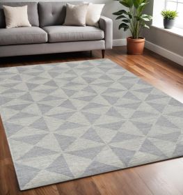 5' X 7' Ivory Geometric Pattern Wool Indoor Area Rug