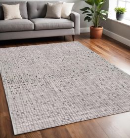94 X 130 Grey Polyester Rug