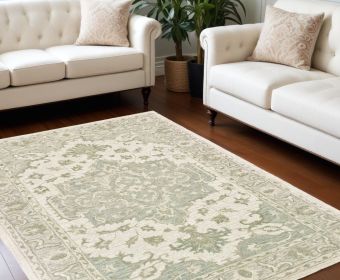 8' X 10' Green and Cream Medallion Area Rug