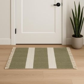 2' X 4' Green and White Hand Woven Area Rug